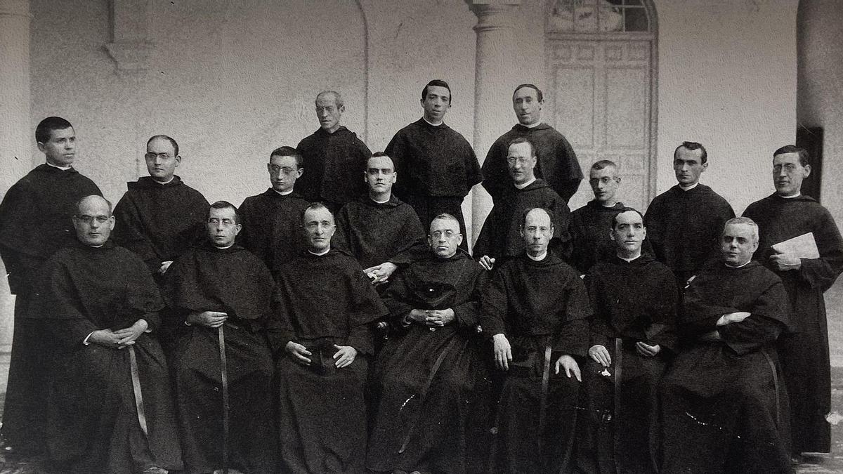 Comunidad de agustinos de Málaga en el curso 1920/1921.