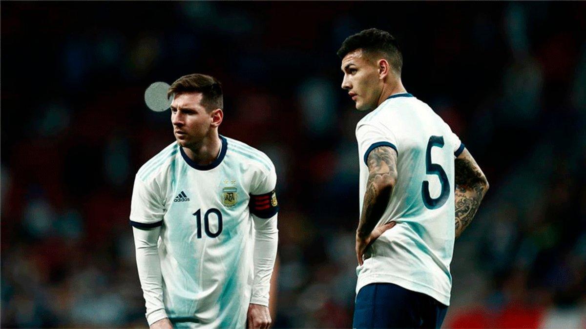 Messi y Paredes son compañeros de selección