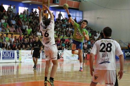 Balonmano: MMT Seguros - Helvetia Anaitasuna (25-24)