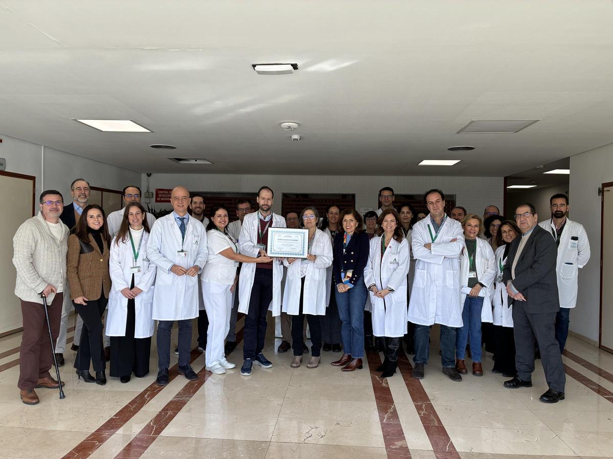 El Hospital Reina Sofía de Córdoba certifica la calidad de su atención a pacientes con esclerosis múltiple.