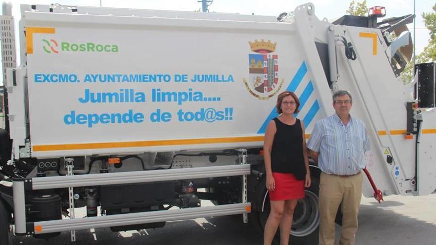 El camión de basura municipal de Jumilla ha sido devuelto por su estado defectuoso.