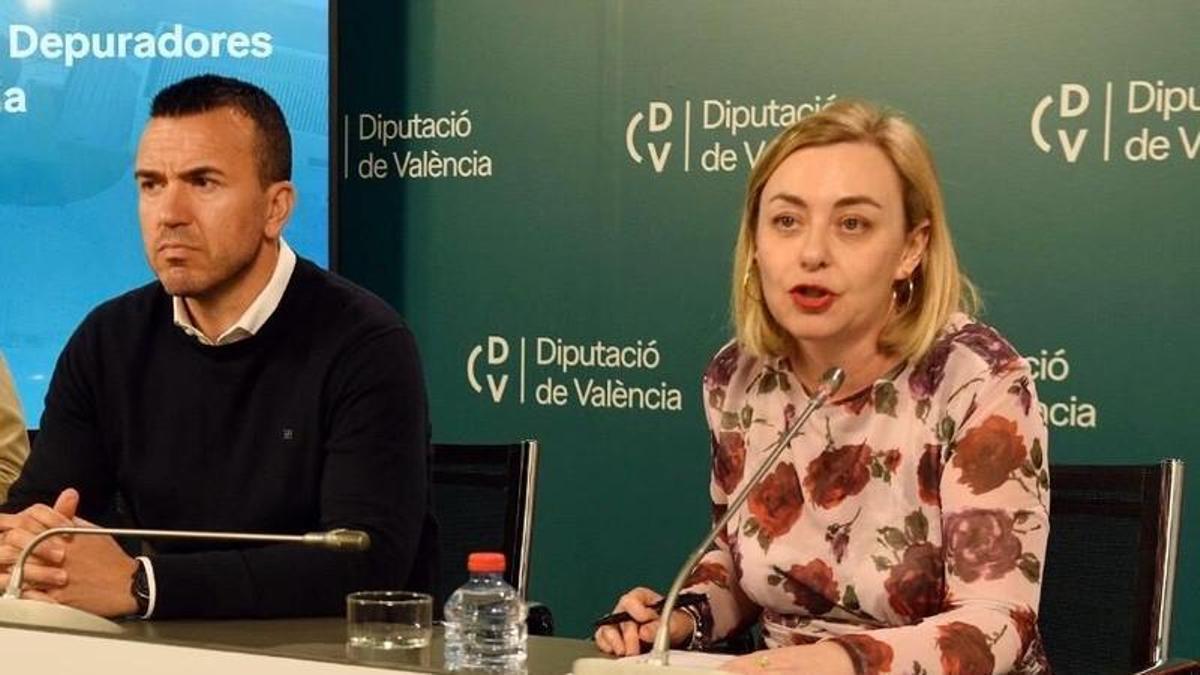 La vicepresidenta primera de la Diputación de Valencia, Natàlia Enguix, junto al presidente Vicent Mompó