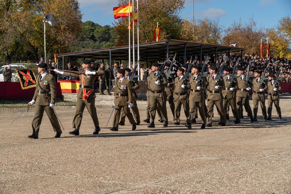 Homenaje a la Inmaculada en la Base de Cerro Muriano, en imágenes