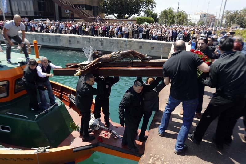 Llegada del Cristo del Grao, el Negret, al puerto