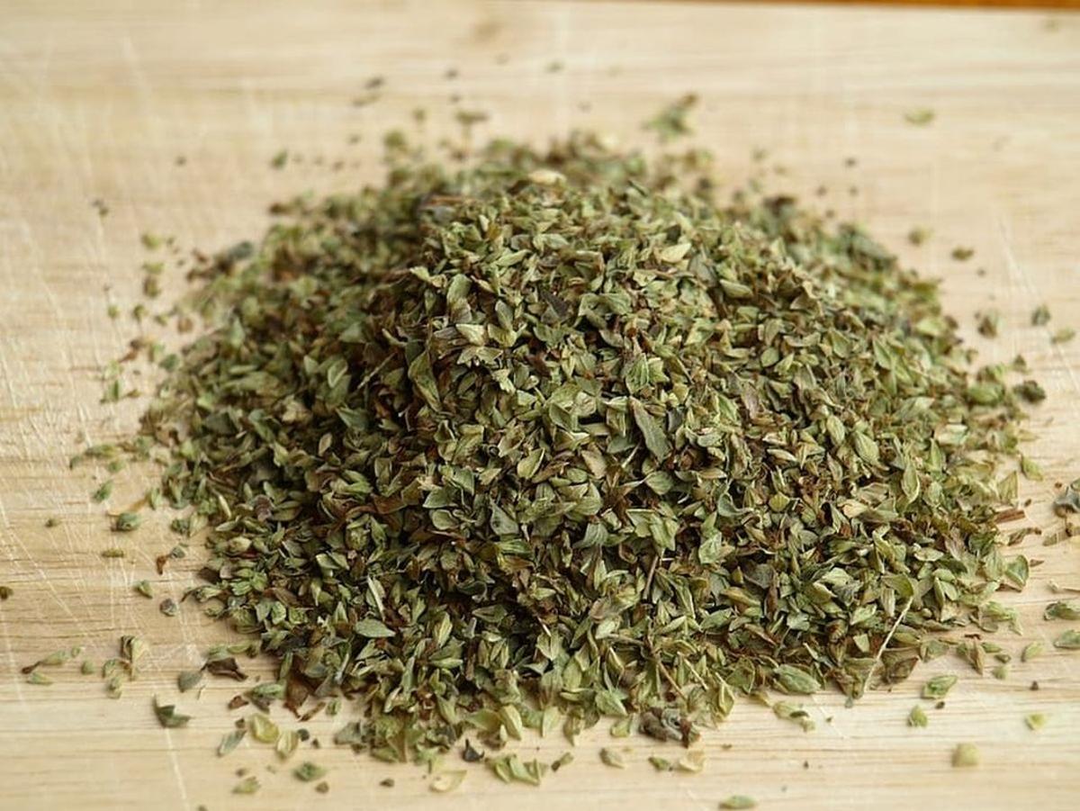 oregano-herbs-season-aromatic-herbs1 oregano-herbs-season-aromatic-herbs1