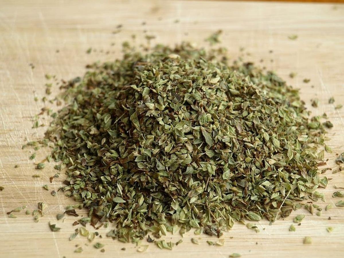 oregano-herbs-season-aromatic-herbs1