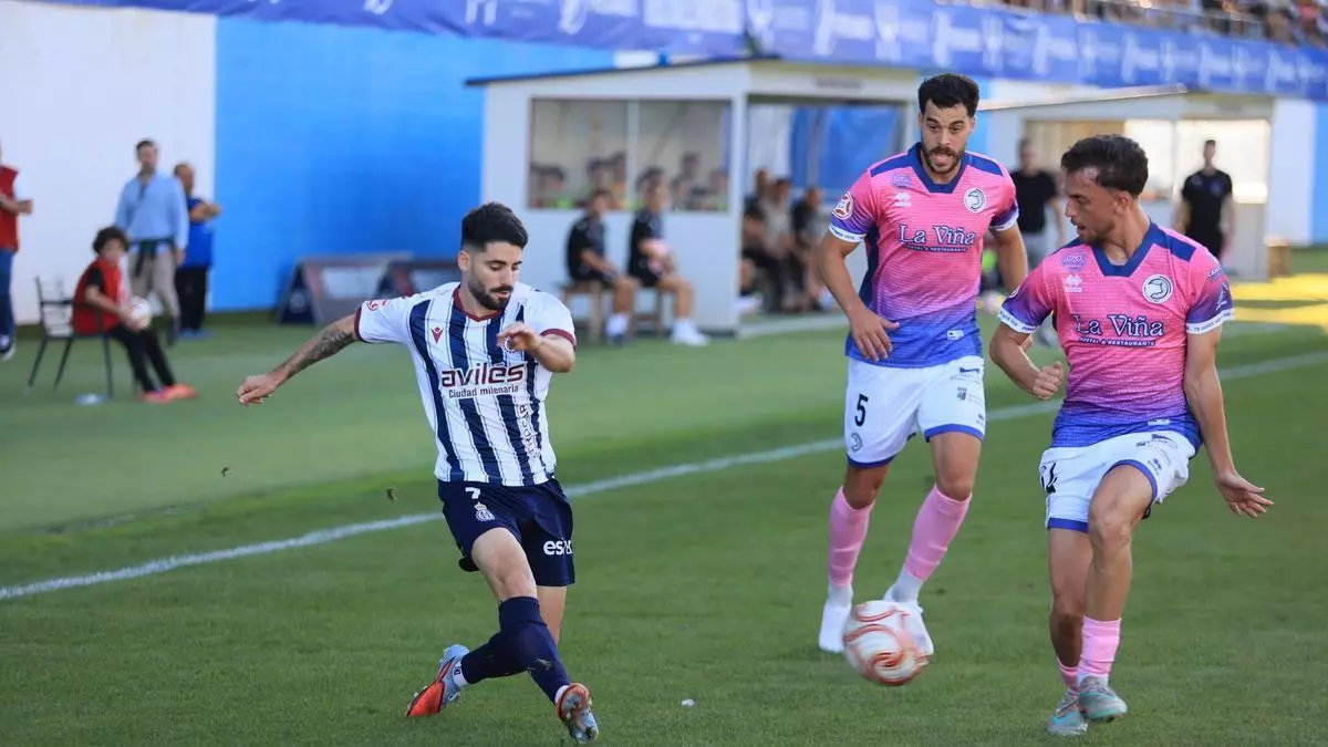 EN DIRECTO: Sigue todo lo que ocurre en el Coria-Avilés de Primera Federación (1-1)