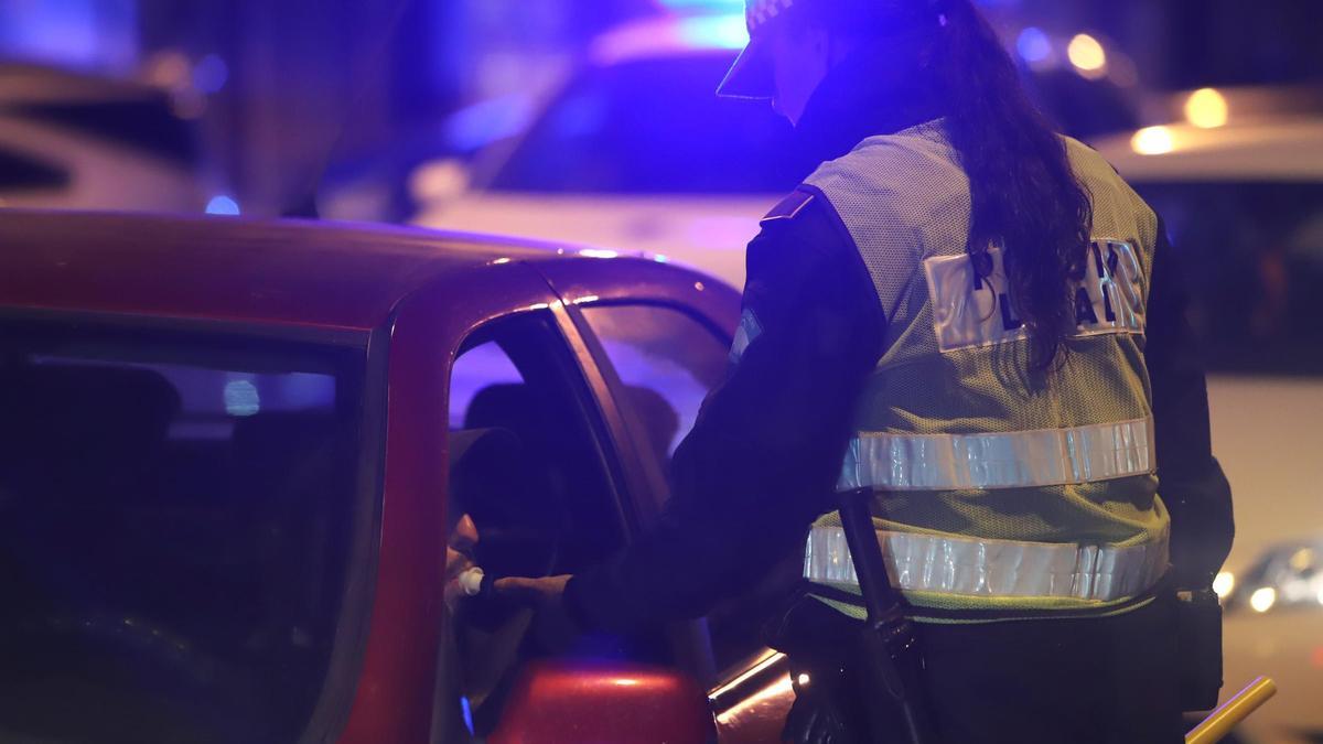 Control de alcoholemia de la Policía Local en Colón.