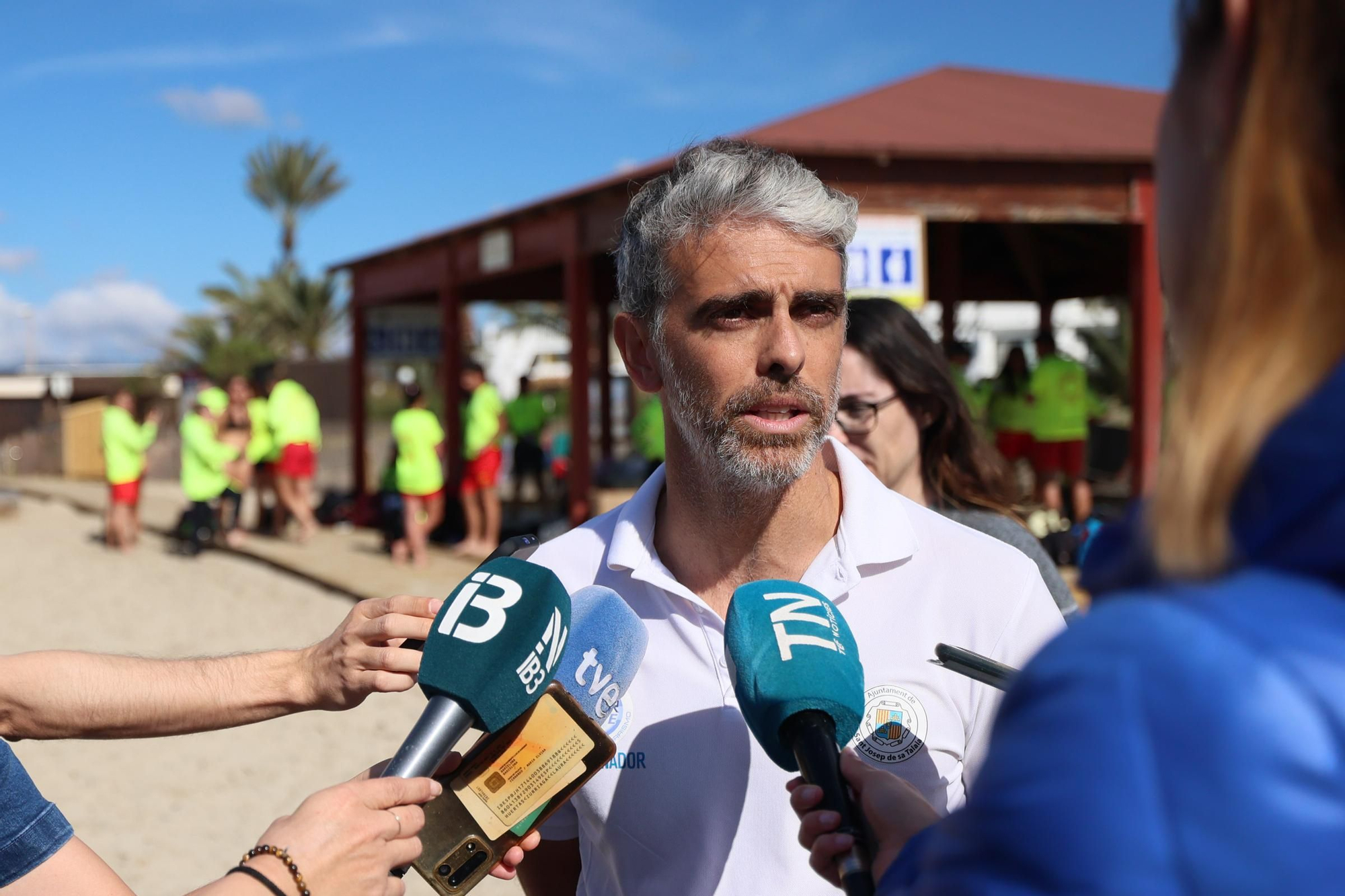 Galería: Más de 40 socorristas empiezan en nueve playas de Sant Josep