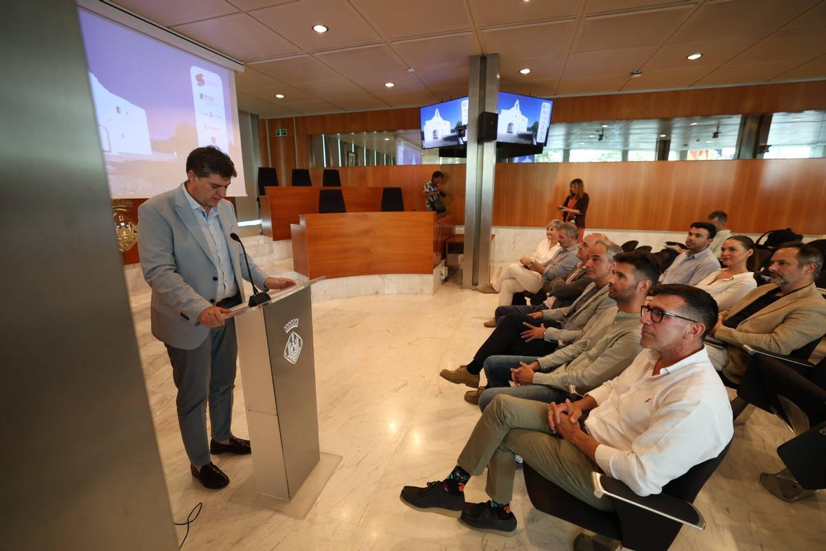 Entrega de diplomas con distinciones Sicted en el Consell de Ibiza.