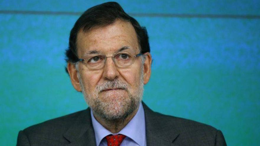 Rajoy recibe a los agentes sociales para abordar la ayuda a parados de larga duración