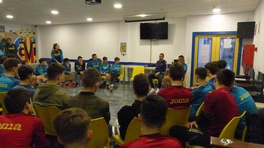 Els cadets i infantils aprenen d’Asenjo SERGIO ASENJO