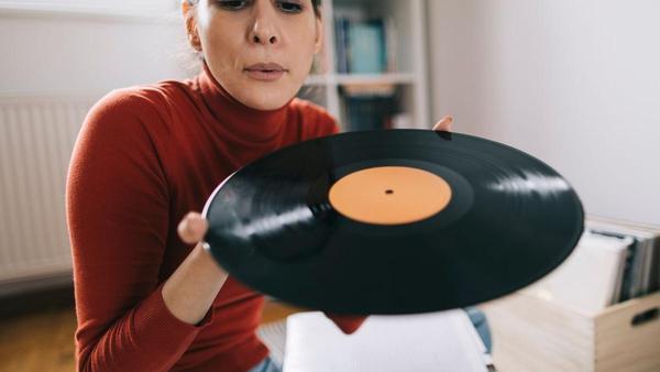 Aprende cómo limpiar discos de vinilo sin dañarlos - Digital Trends Español