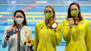 Las australianas mandan en la natación femenina en Tokio