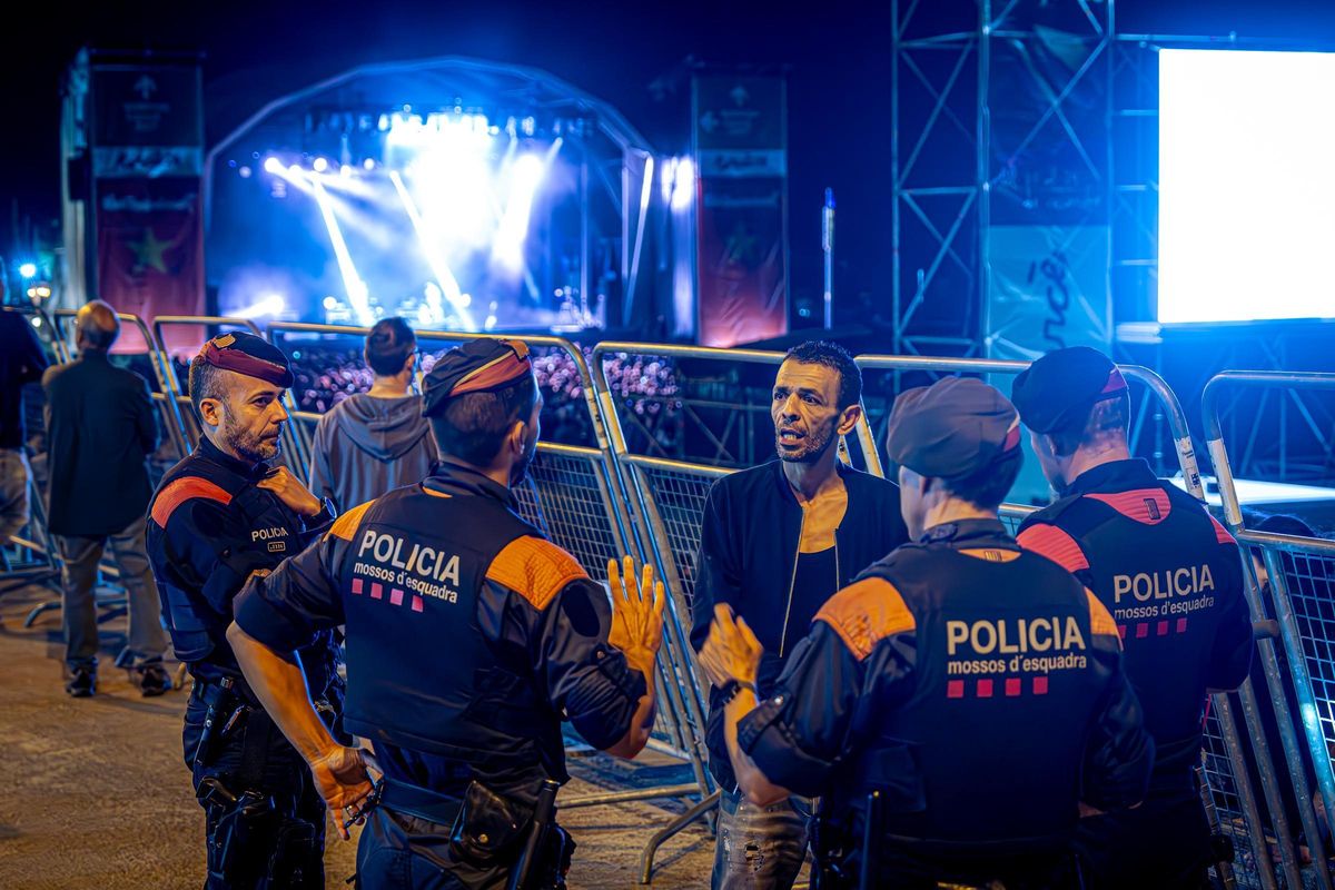 El dispositivo de seguridad durante la noche de fiestas de La Mercè. El dispositivo de seguridad durante la noche de fiestas de La Mercè.