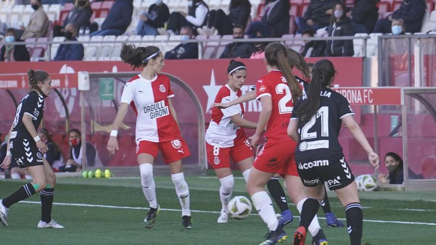 L&#039;afició gaudeix del retorn a Montilivi amb el Girona femení