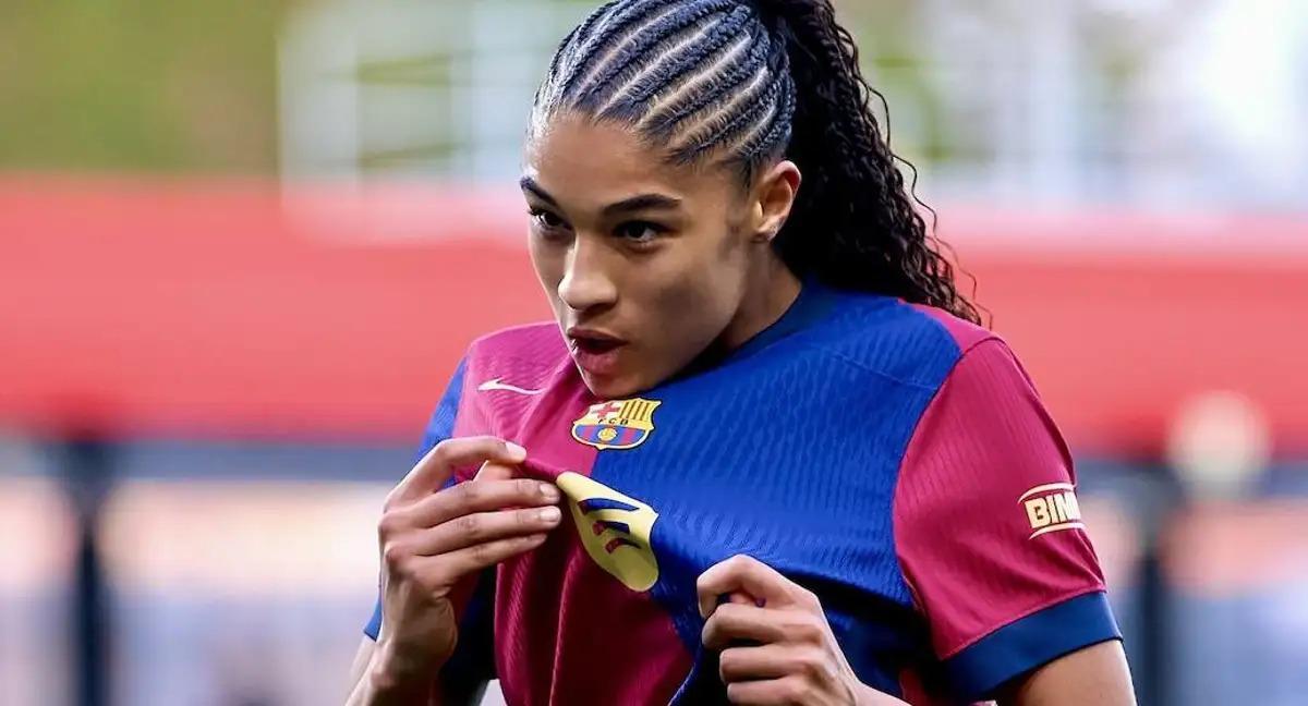 Sydney Schertenleib celebrando un gol con el Barça