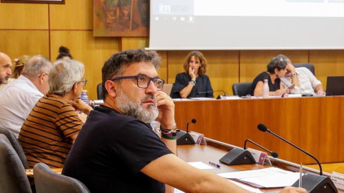 Juan Fajardo, en un pleno de Vilagarcía.