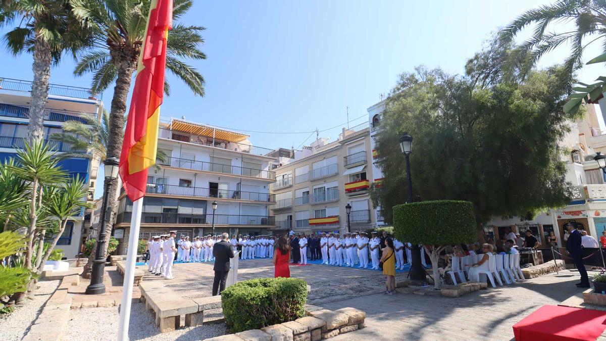 Benidorm rinde homenaje a los Caídos en la Mar y al Arma Submarina