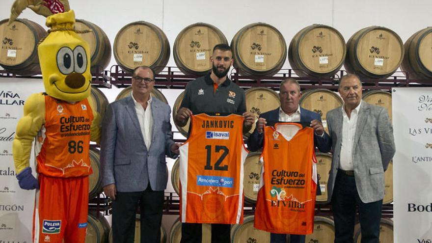 Los vinos de El Villar llegan a la ACB de la mano de Valencia Basket