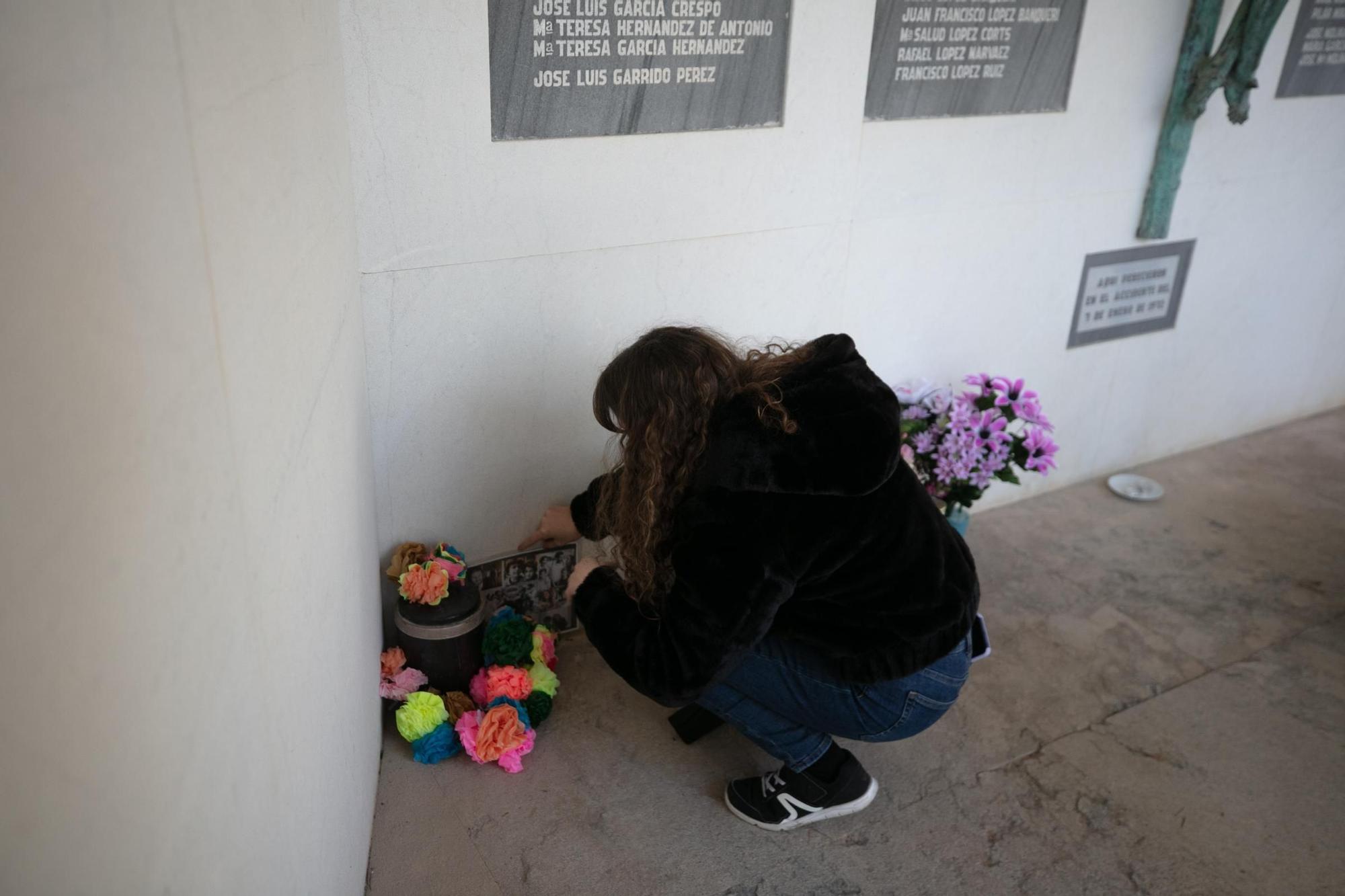 Homenaje a las víctimas del accidente aéreo de ses Roques Altes