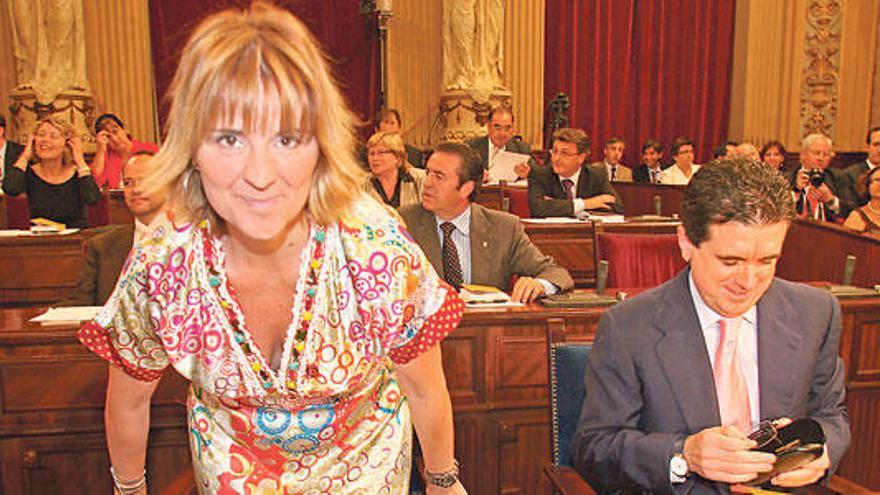 Rosa Estarás y Jaume Matas, vicepresidenta y presidente del Govern cuando sucedieron los hechos.