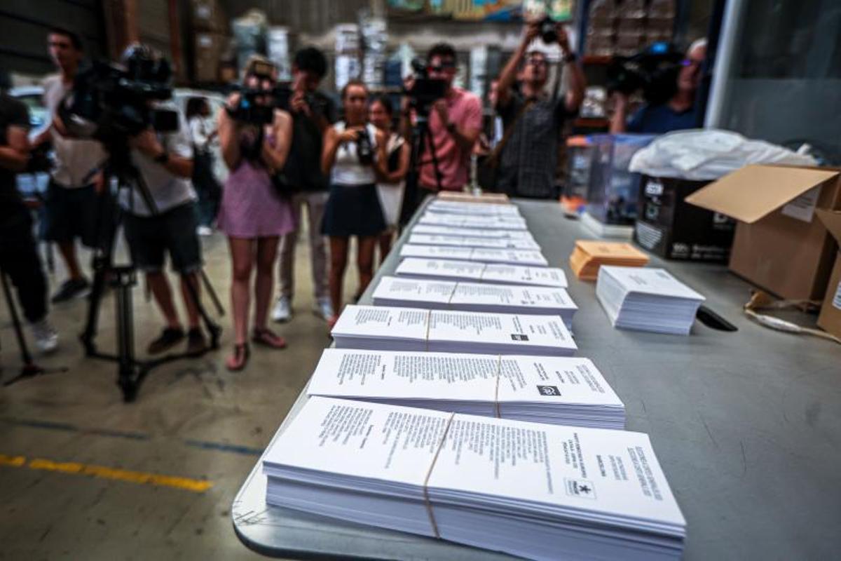 Dispositivo de urnas y papeletas para las próximas Elecciones Generales del 23 de Julio