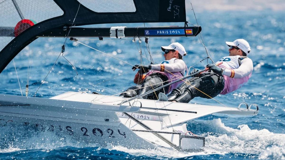 Juegos Olímpicos, vela final de skiff masculino con Diego Botín y