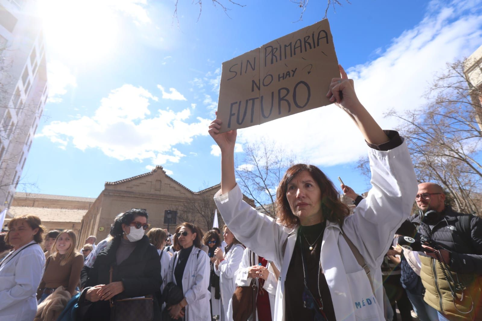 Los médicos valencianos salen a la calle a reclamar mejoras laborales