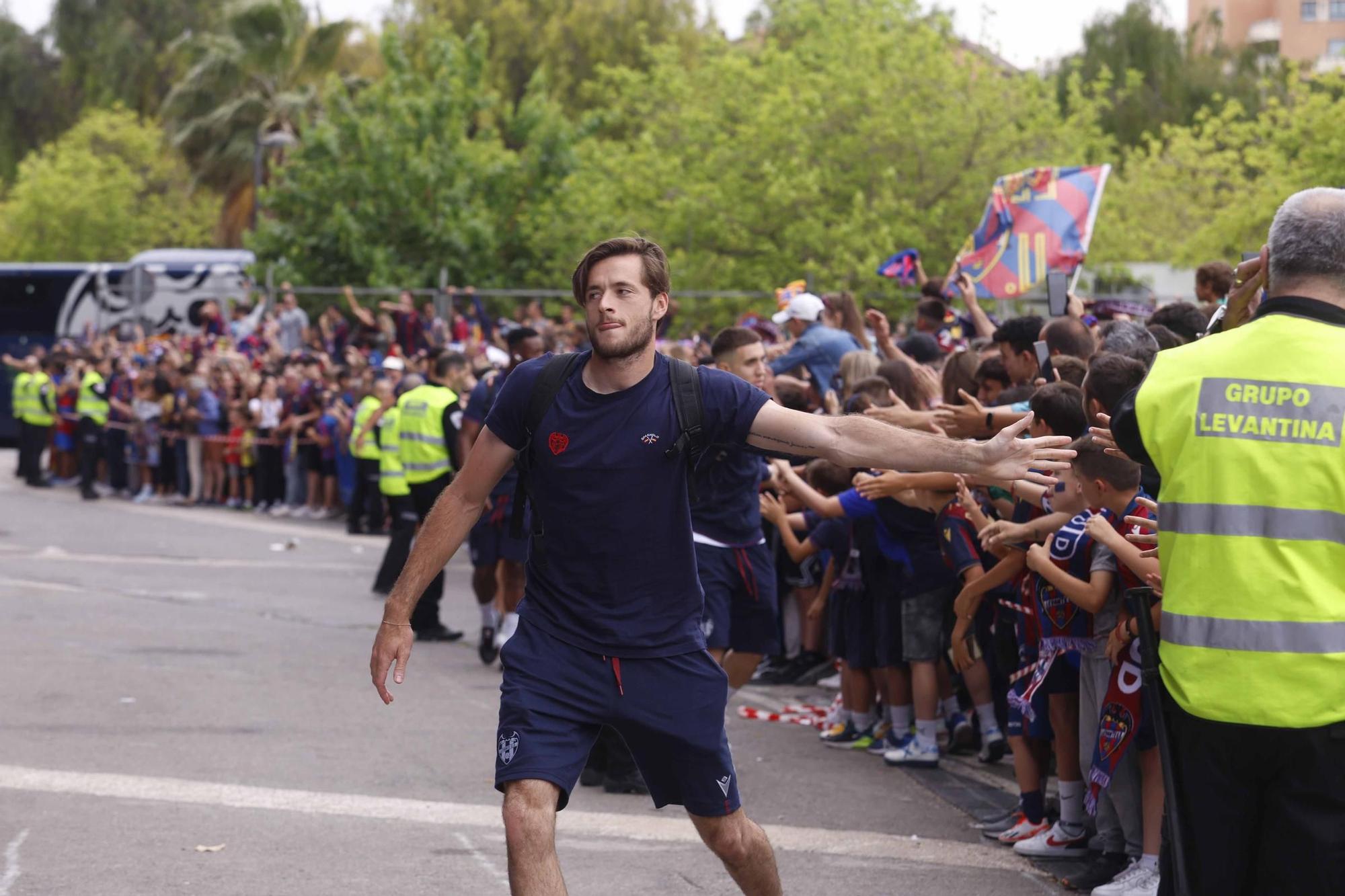 Así fue la emocionante recepción al Levante UD