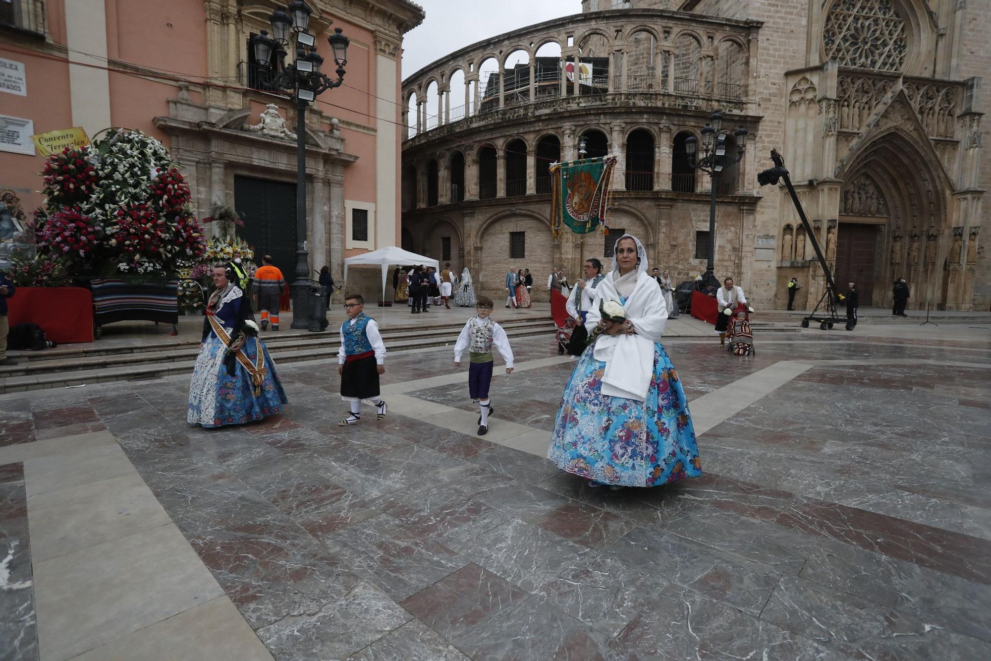 Búscate en el segundo día de ofrenda por la calle de la Paz (entre las 17:00 a las 18:00 horas)