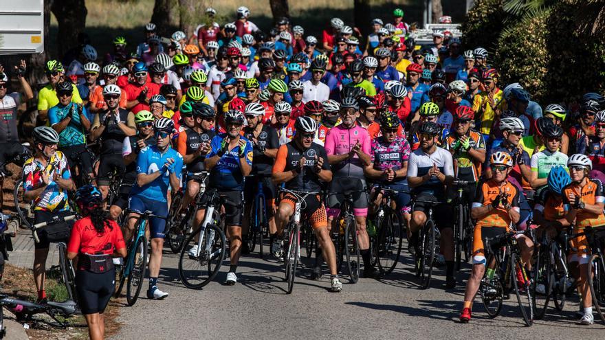 Pedalada para homenajear a los ciclistas muertos en Castellbisbal