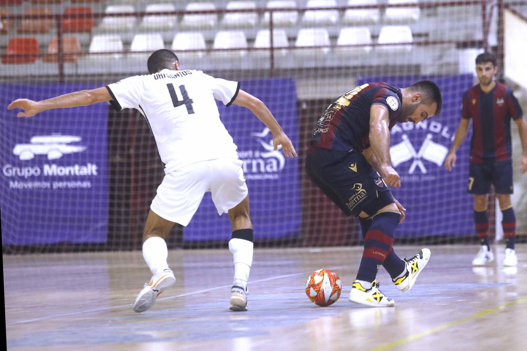 Primer partido del Levante UD FS de Sergio Mullor en Paterna (3-1)