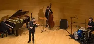 Crítica de Javier Losilla de Thomas Kretzschmar Quartet: Un violinista en el gozoso tejado del jazz