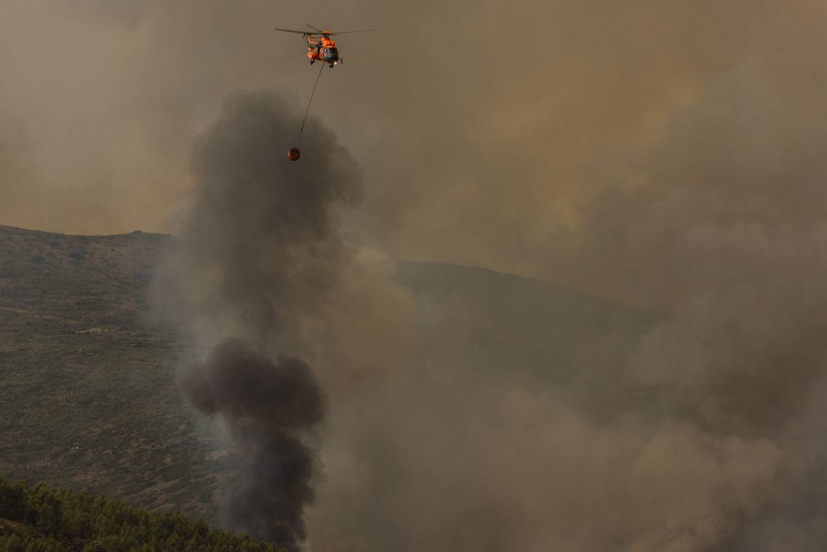 El incendio de Bejís, en imágenes