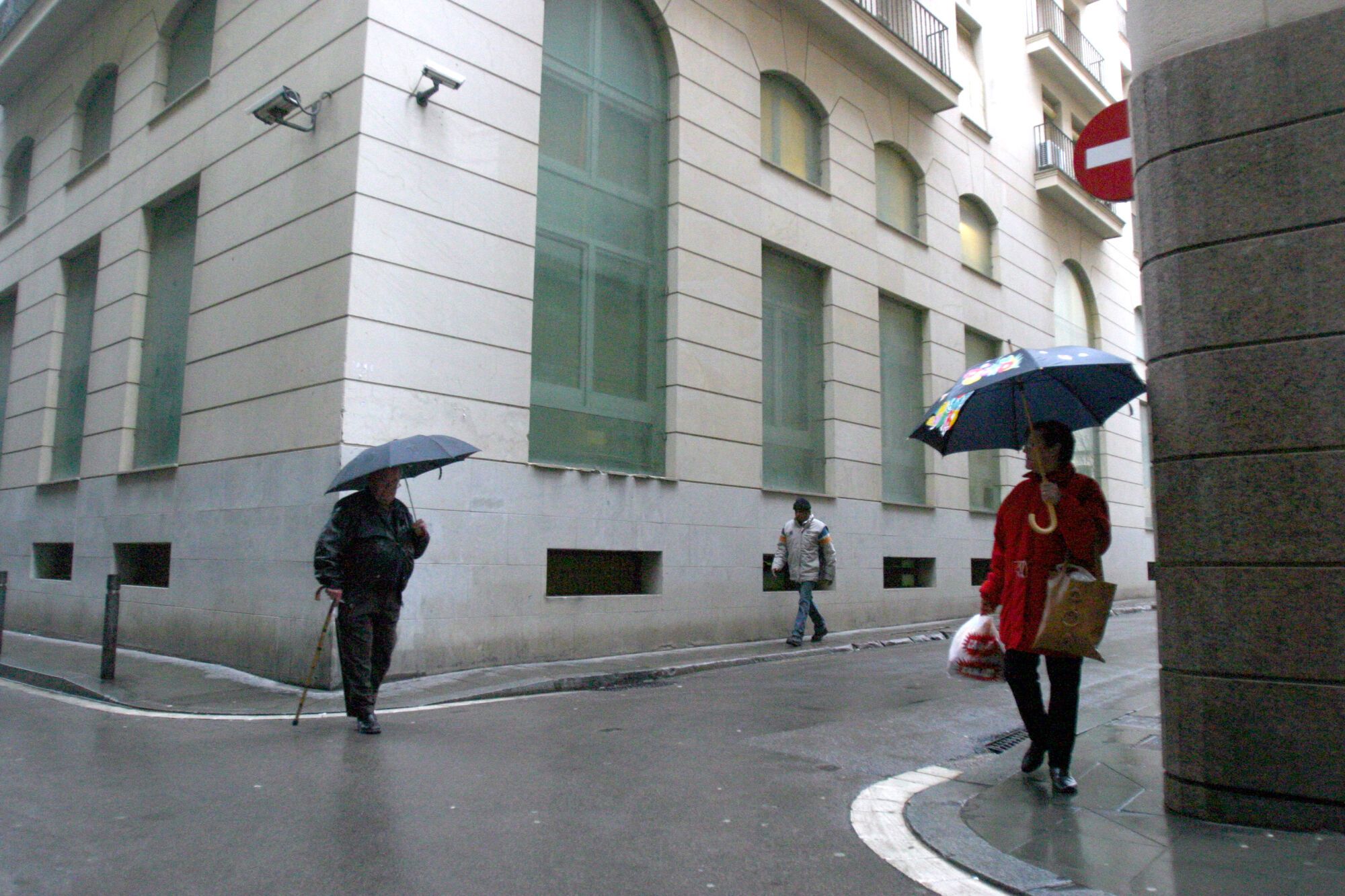 Barcelona colocará un atril ante un cuartel de la Guardia Civil para recordar las torturas del franquismo