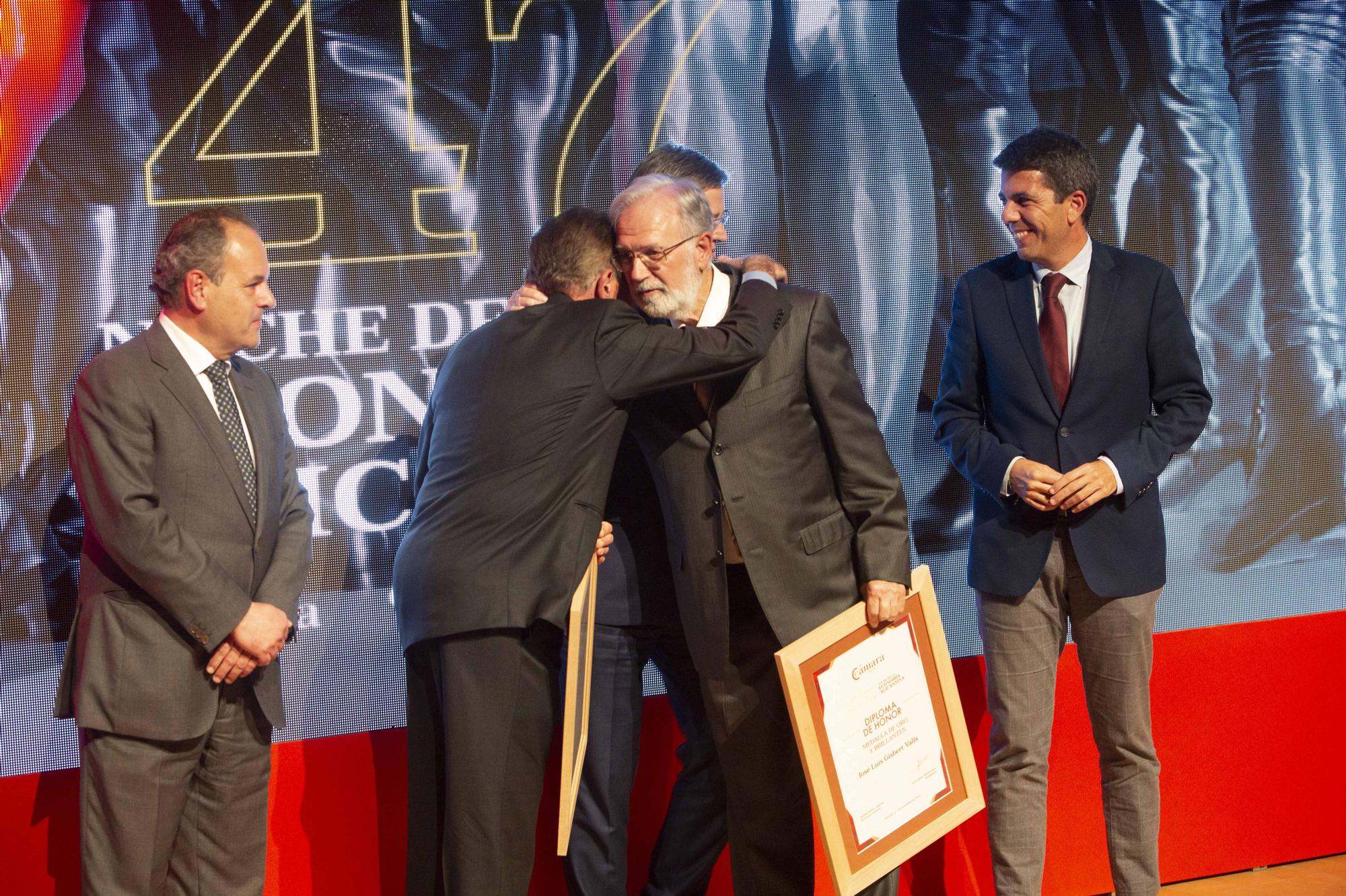 Reconocimiento a Juan Riera y José Luis Gisbert en la Noche de la Economía