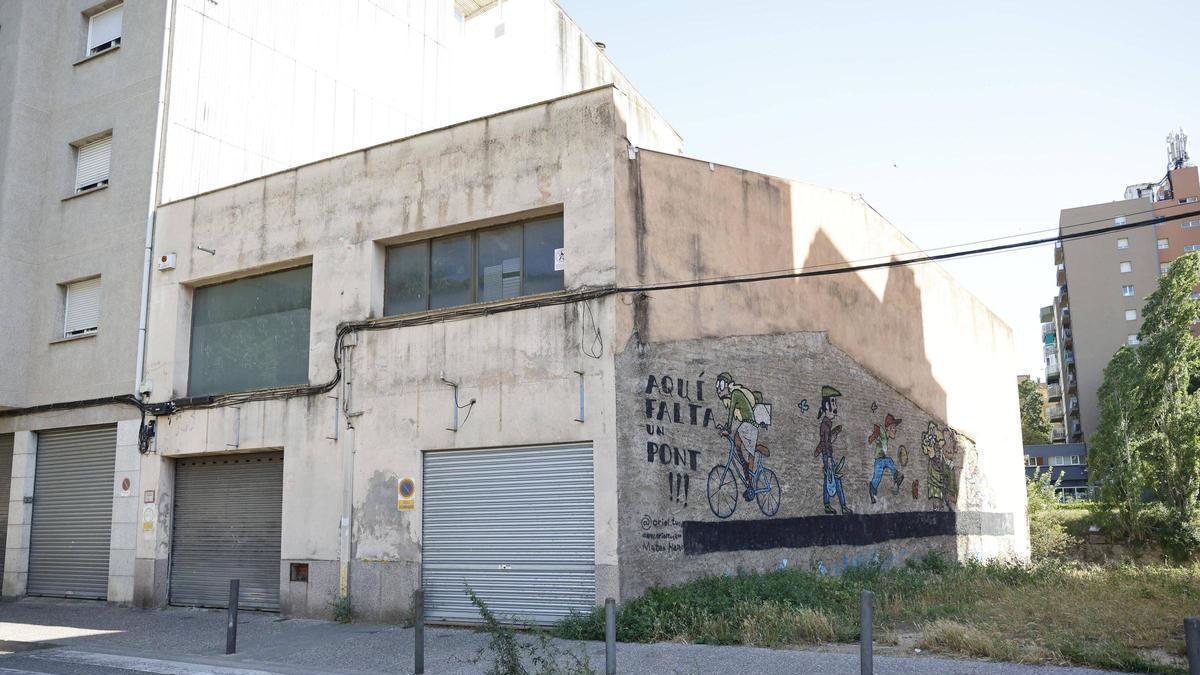 L'immoble que està ocupat al carrer del Carme.