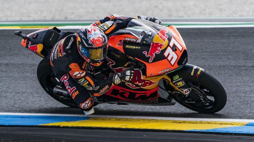 Pedro Acosta rueda en el circuito de Le Mans. | KTM