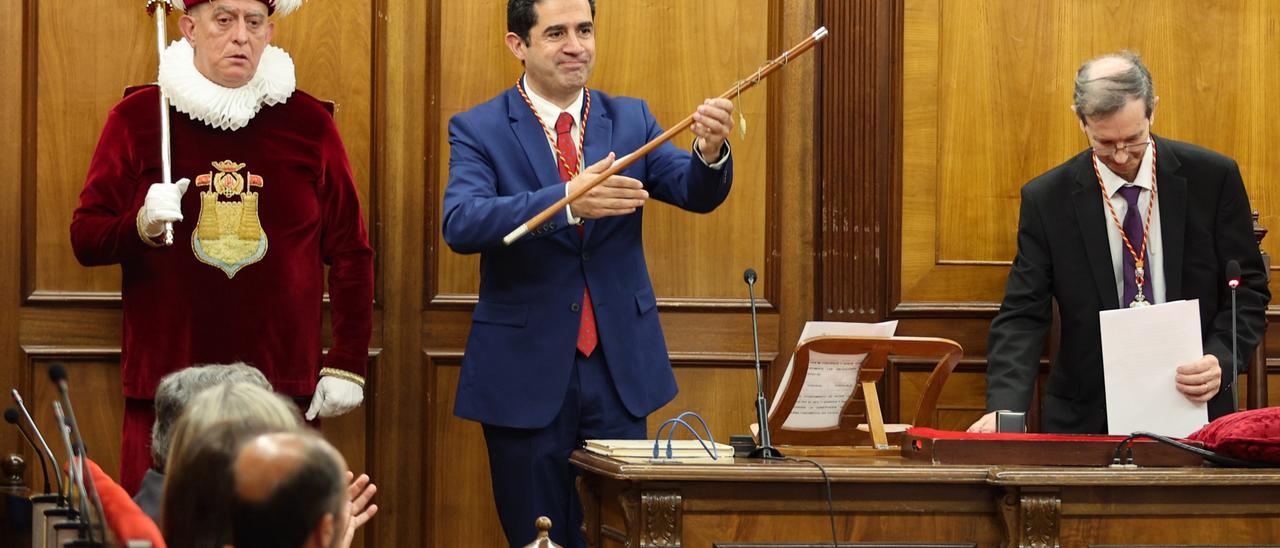 Toni Francés promete &quot;humildad, diálogo y más escucha&quot; en el inicio de su cuarto mandato como alcalde de Alcoy