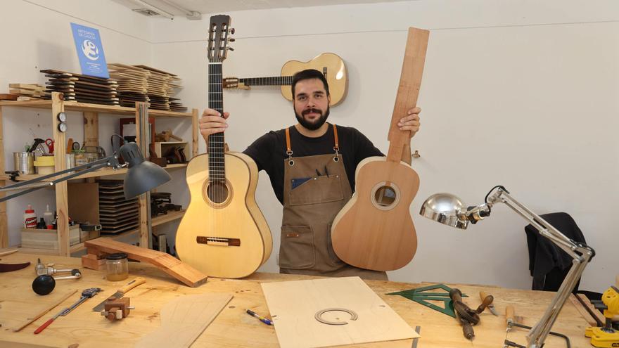 Los viejos oficios: Marcos Domato, artesano de guitarras clásicas