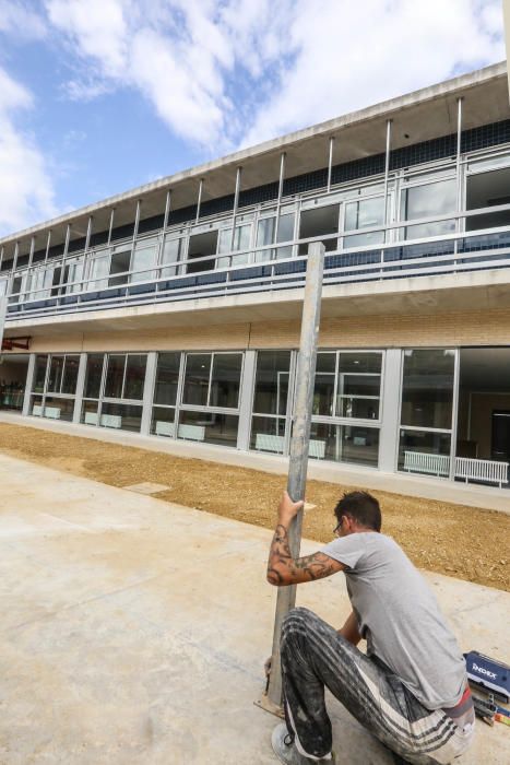 Obras en el nuevo colegio de Rojales.