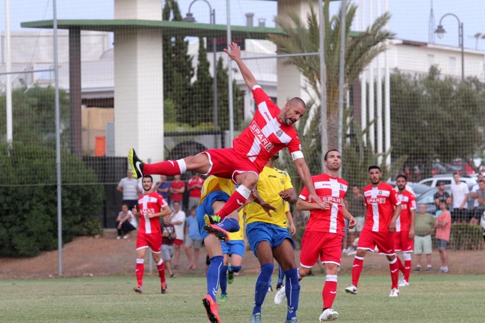 Partido de fútbol amistoso entre FC Cartagena y Mar Menor