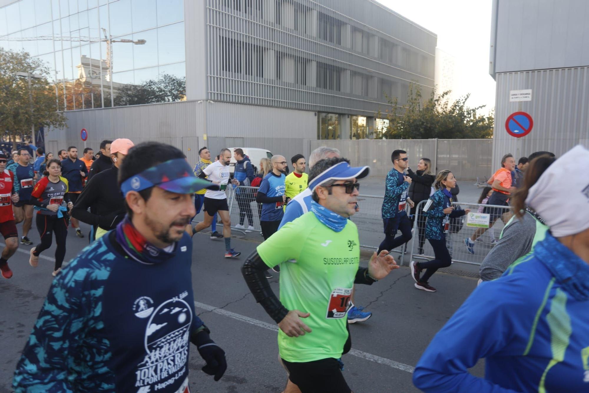 Búscate en la carrera 'Pas ras al port' de València