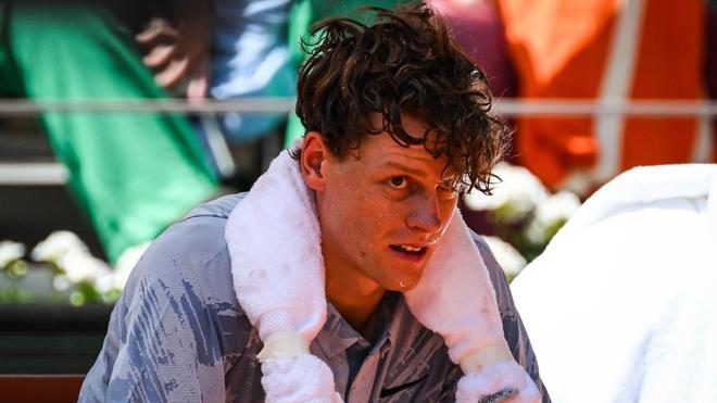 La explicación científica a los problemas de Sinner con el calor en Roland Garros: "Los pelirrojos son más sensibles"