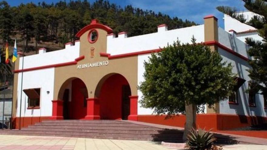 Fachada del Ayuntamiento de Fuencaliente.