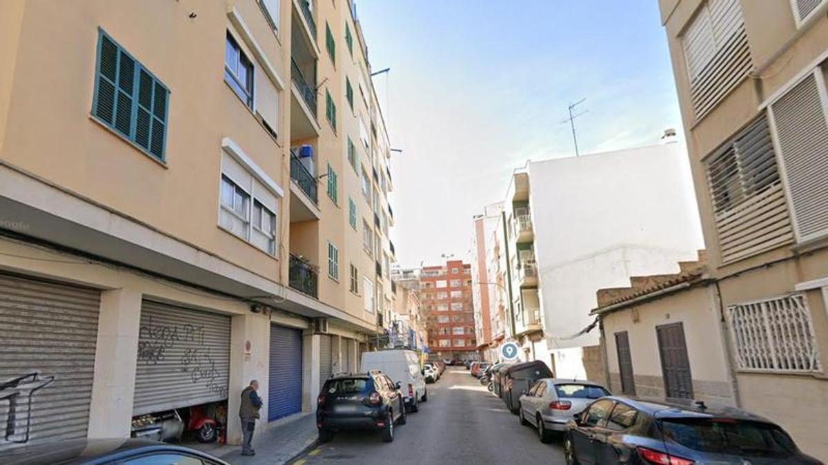 Calle Sant Damas, en La Soledat, donde ha sido hallado el cadáver esta mañana.