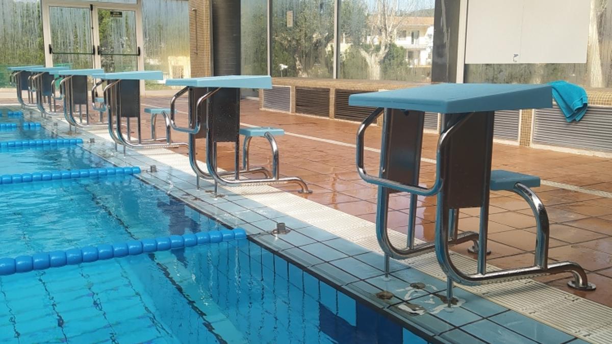 L'Ajuntament de Piera renova els pòdiums de la piscina municipal