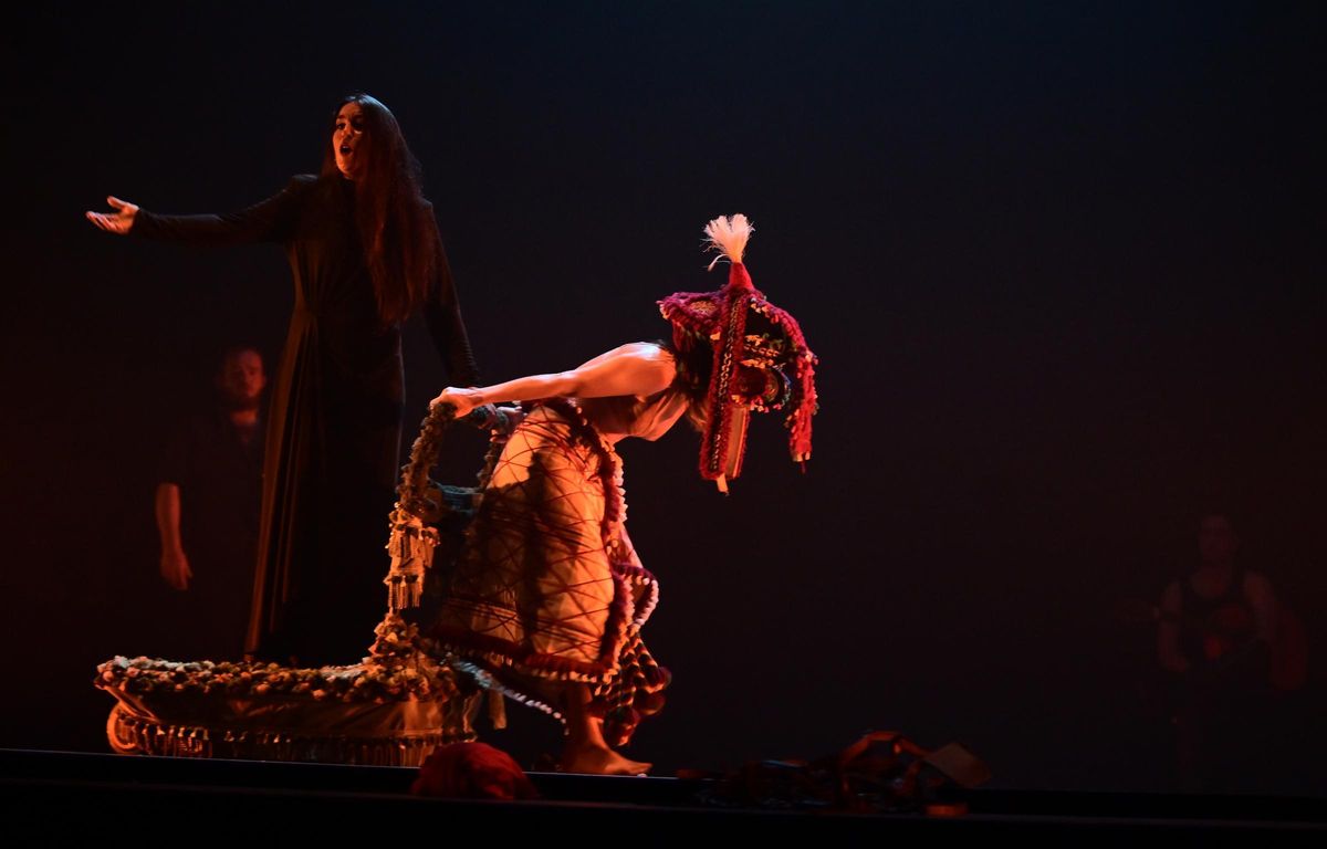 Luz Arcas (compañía La Phármaco) durante su obra ’Mariana’ en el festival de danza contemporánea Dansa València