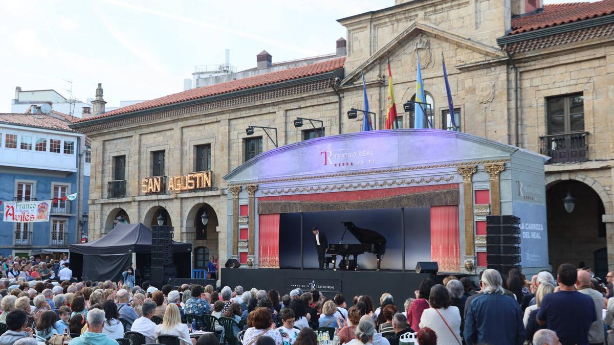Avilés intentará repetir uno de los grandes éxitos del pasado verano: "Cuando vimos la plaza abarrotada, cerramos su contratación para este año"